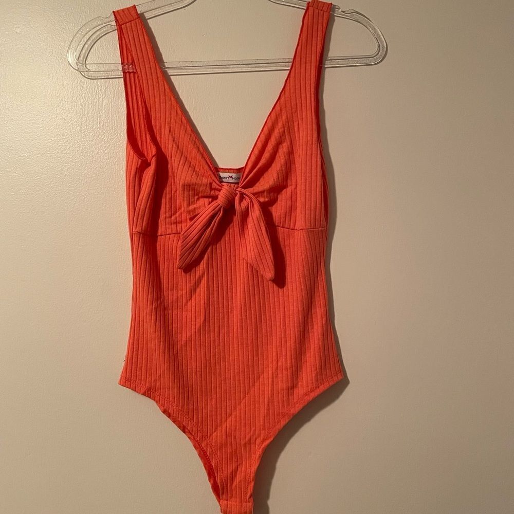 Knot front bodysuit size small